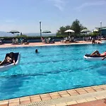 Casa Montebello Centro דירה טרווי