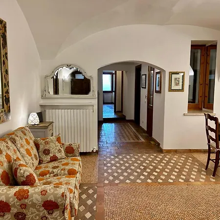 Casa Montebello Centro Треви