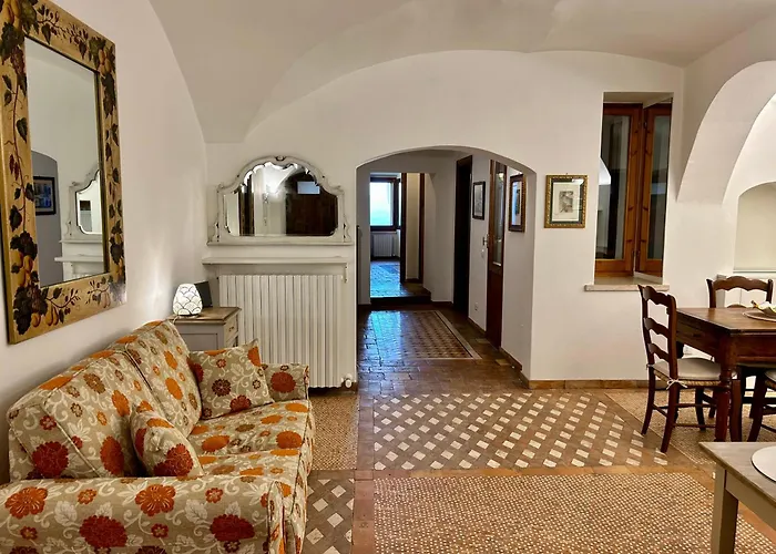 Casa Montebello Centro Треви